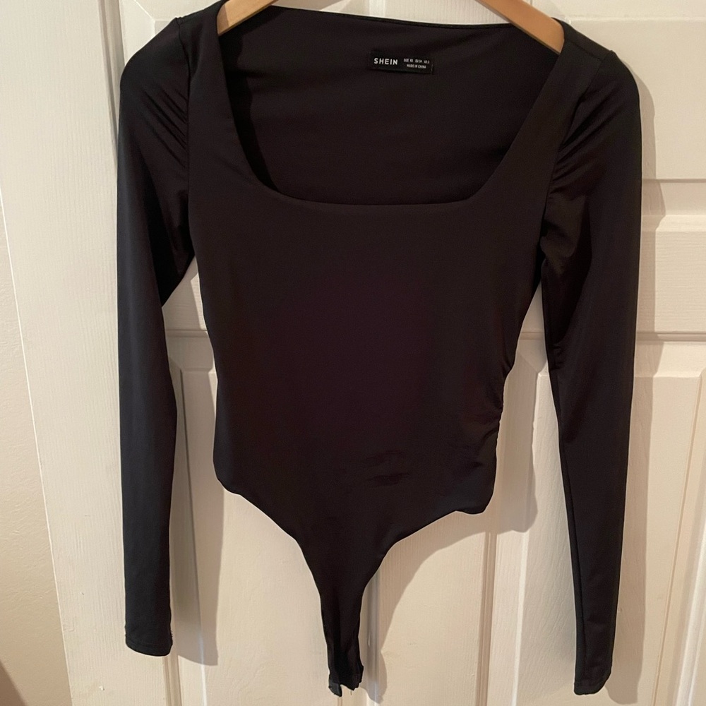 SHEIN Black Long Sleeve Square Neck Bodysuit - Sleek Fit